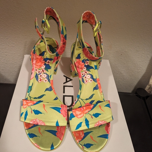 Aldo open toe block heel sandals - Picture 4 of 6